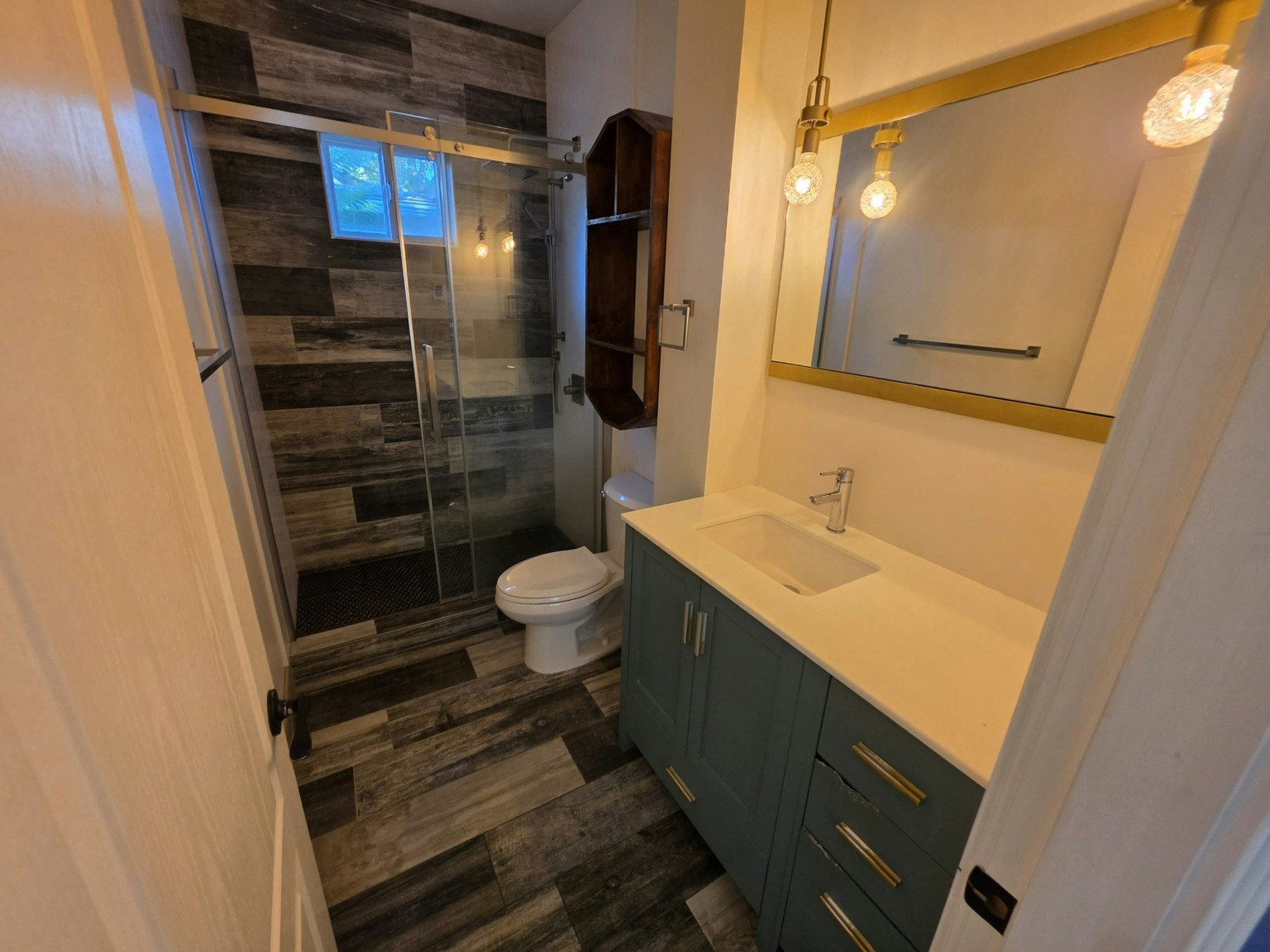 1409 Ethel Street, Kelowna, BC, V1Y 2X5 - 10
