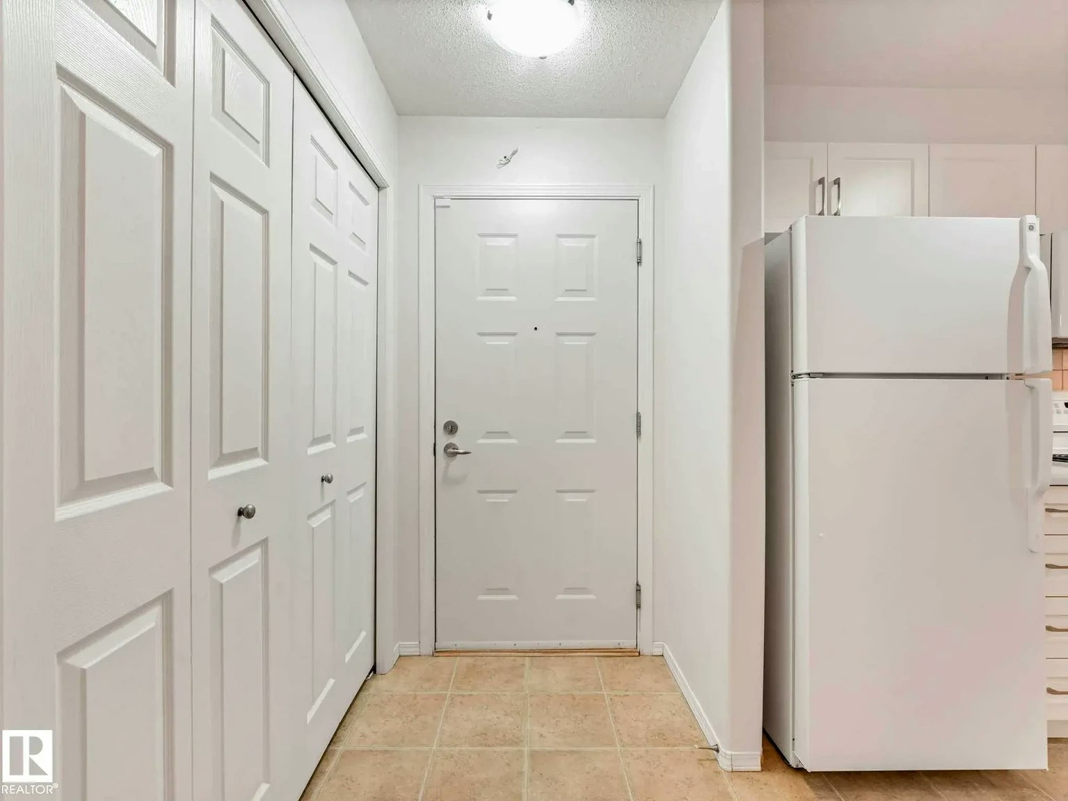 13635 34th Street, Edmonton, AB, T5A 0C4 - 2