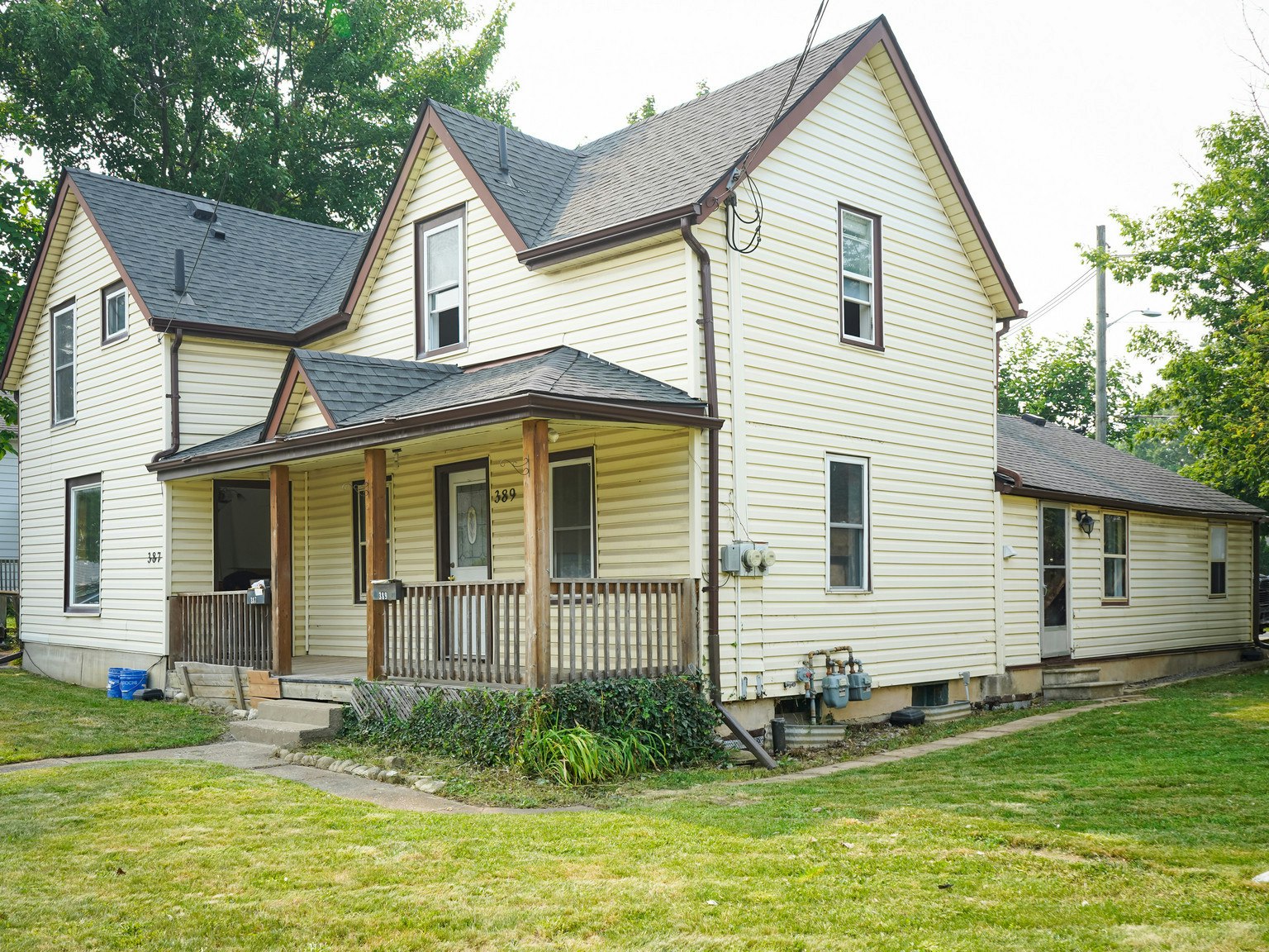 389 Glendale Avenue, St. Catharines, ON, L2T 1C3 2
