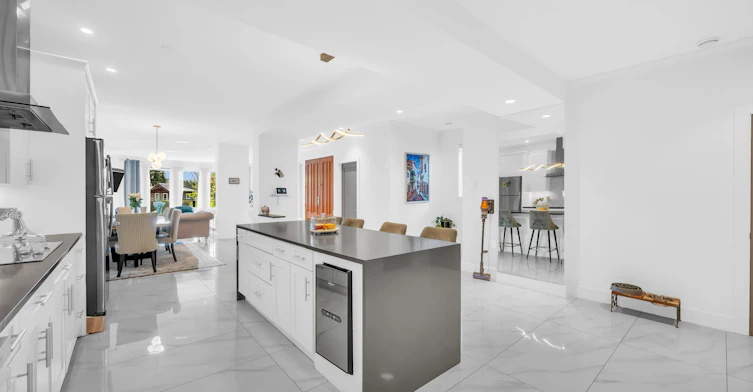 1123 Keith Road, West Vancouver, BC, V7T 1M7 - 6