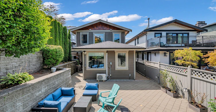 1123 Keith Road, West Vancouver, BC, V7T 1M7 - 2