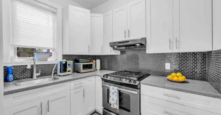 1123 Keith Road, West Vancouver, BC, V7T 1M7 - 8