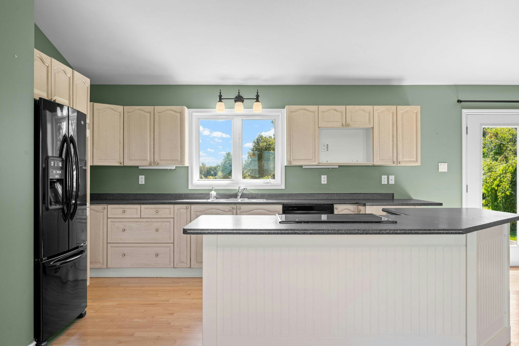 2572 Roger Stevens Drive, Ottawa, ON, K0A 2T0 - 9