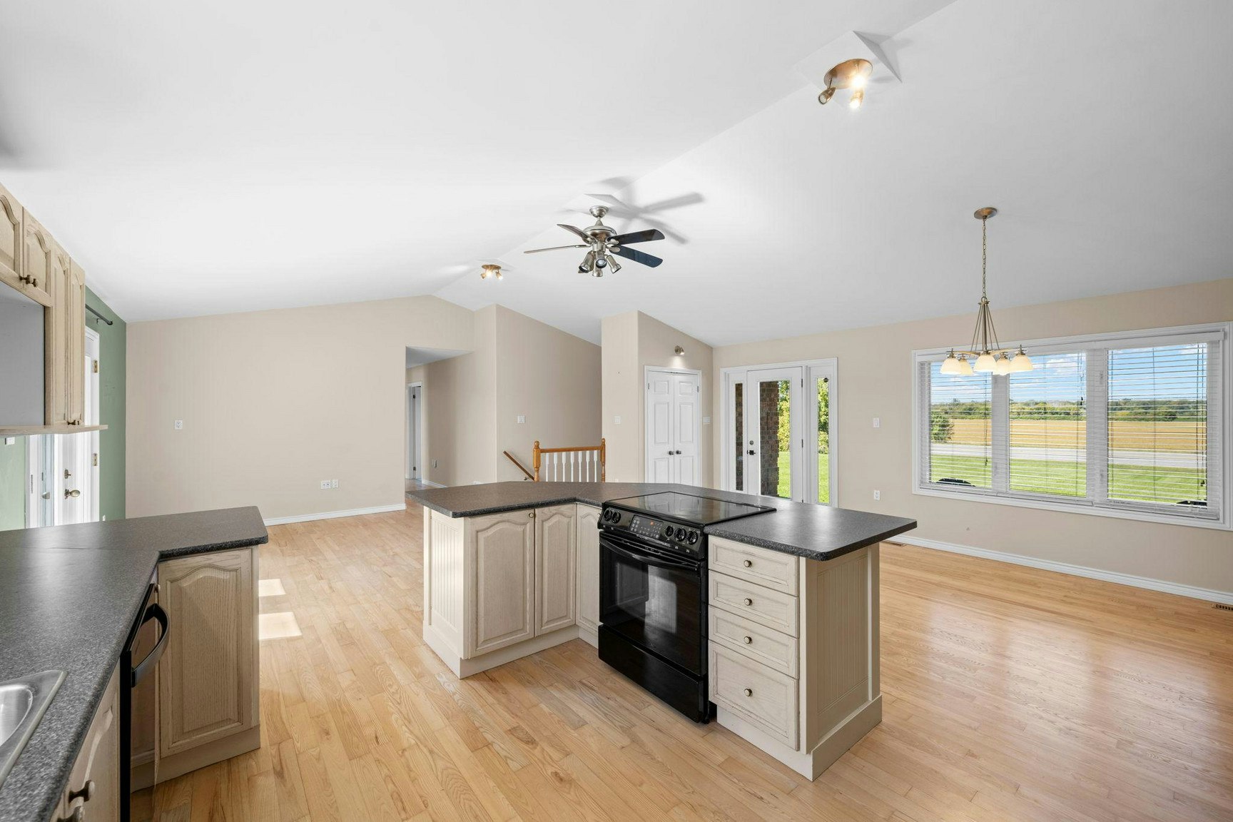 2572 Roger Stevens Drive, Ottawa, ON, K0A 2T0 - 12