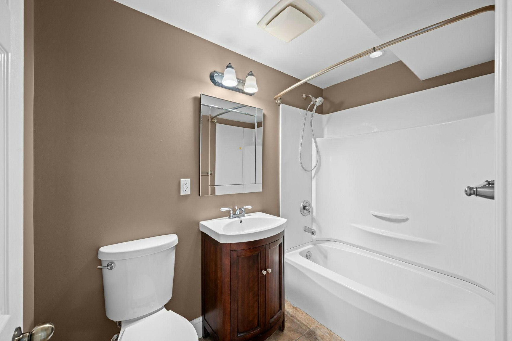 2572 Roger Stevens Drive, Ottawa, ON, K0A 2T0 - 45