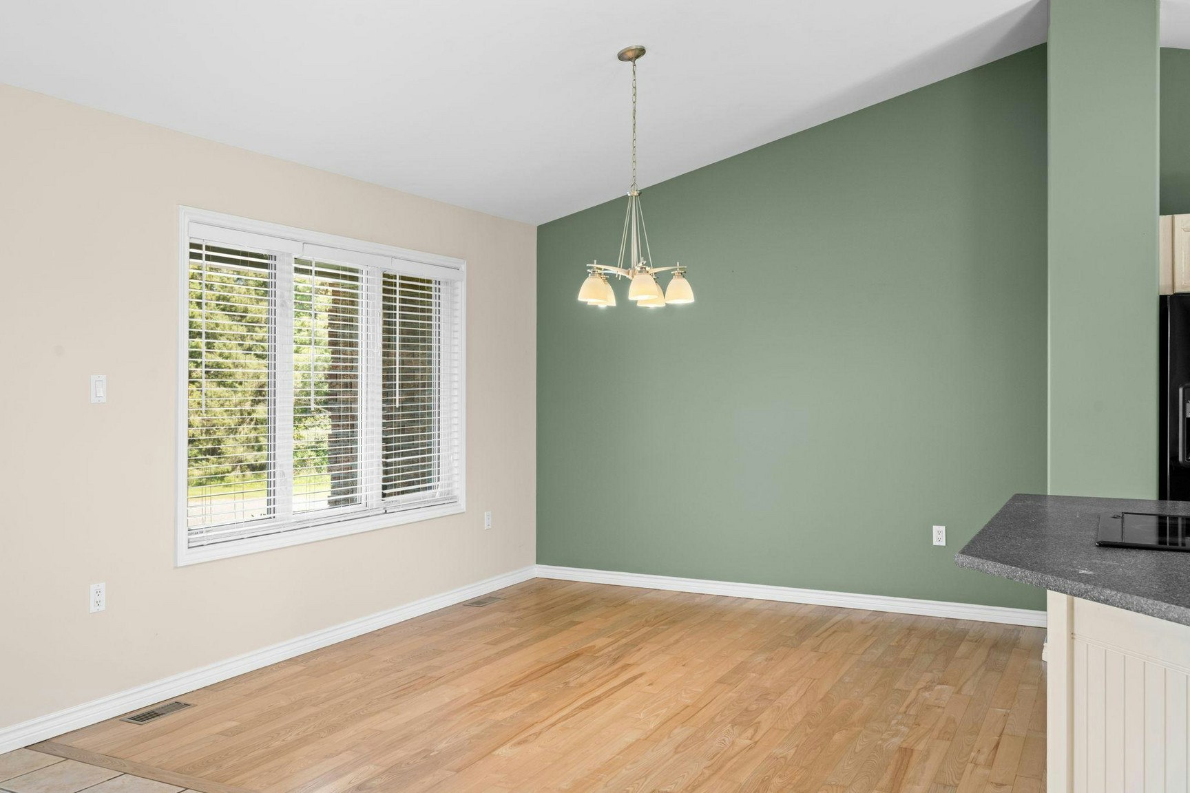 2572 Roger Stevens Drive, Ottawa, ON, K0A 2T0 - 13