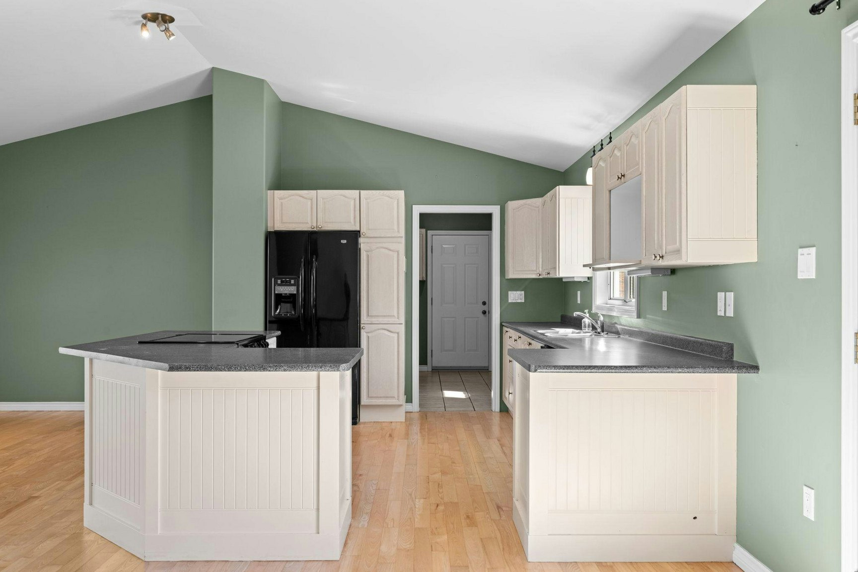 2572 Roger Stevens Drive, Ottawa, ON, K0A 2T0 - 11