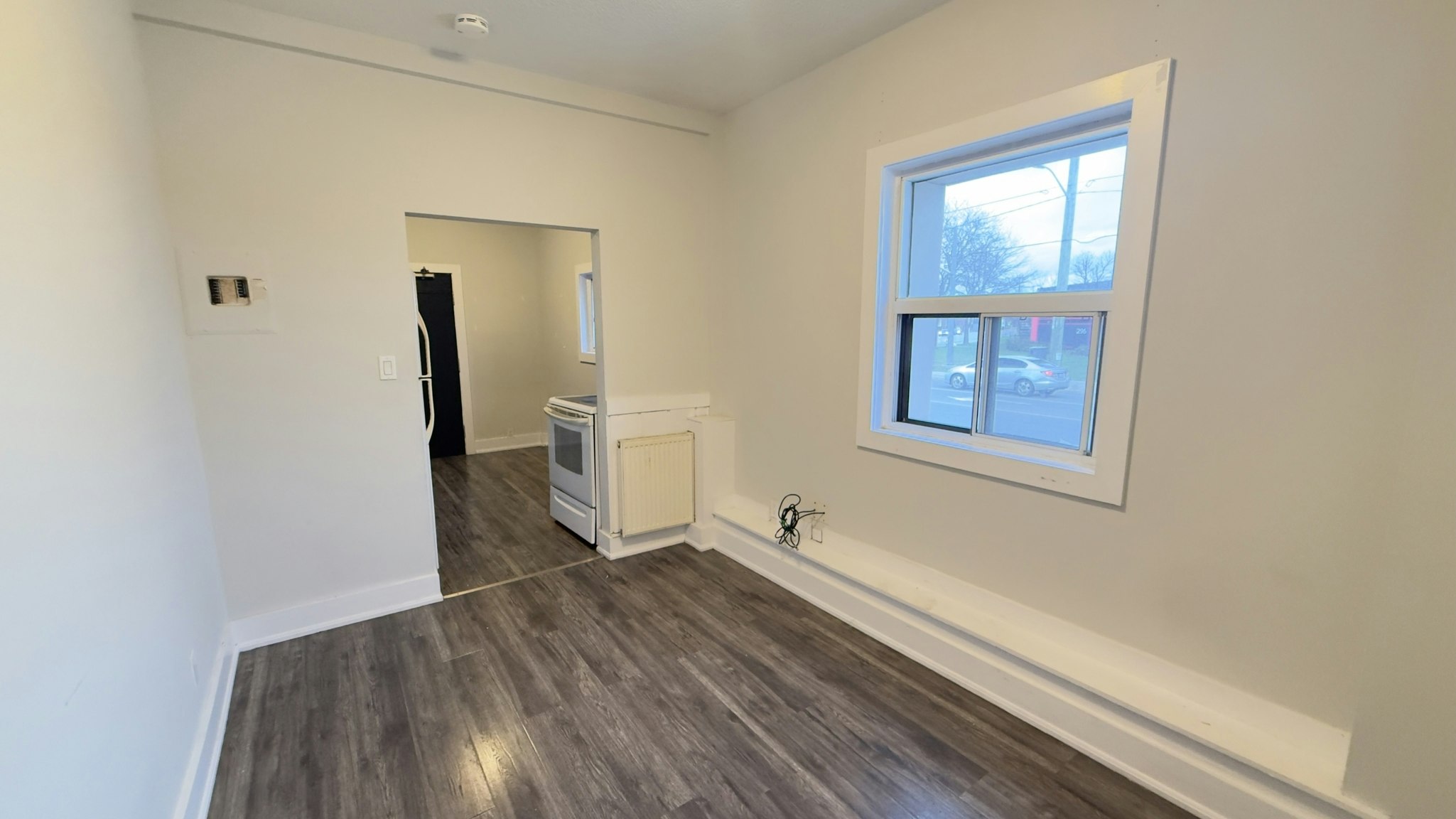 292 Welland Avenue, St. Catharines, ON, L2R 2P9 5