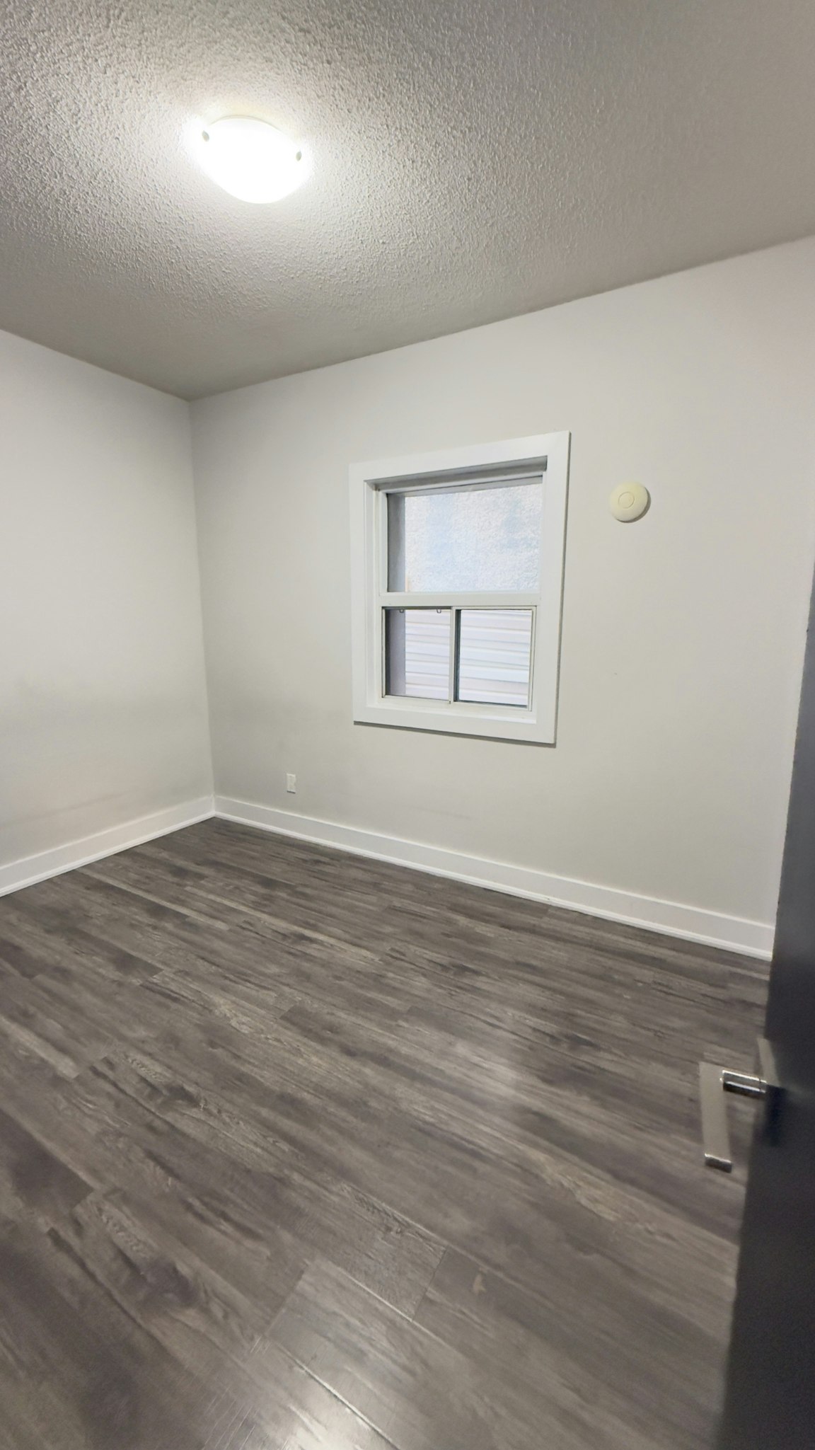 292 Welland Avenue, St. Catharines, ON, L2R 2P9 - 9