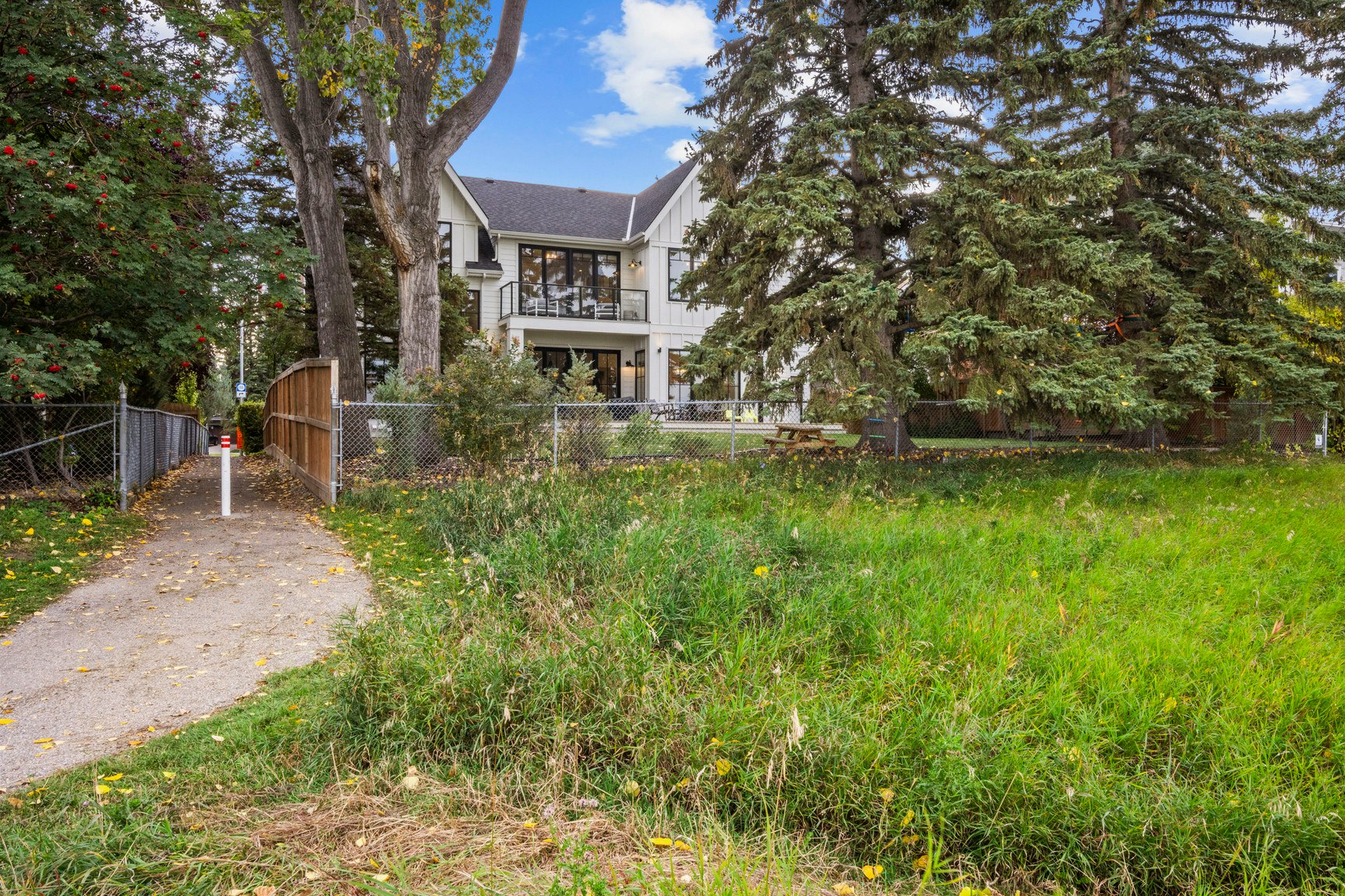 2004 Bay Shore Road Southwest, Calgary, AB, T2V 3M1 - 53