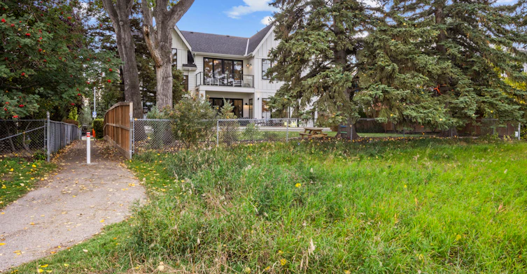 2004 Bay Shore Road Southwest, Calgary, AB, T2V 3M1 - 53