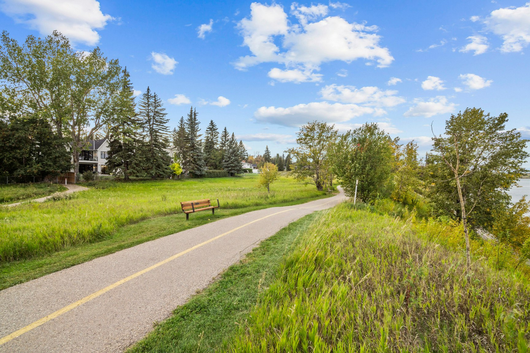 2004 Bay Shore Road Southwest, Calgary, AB, T2V 3M1 - 54
