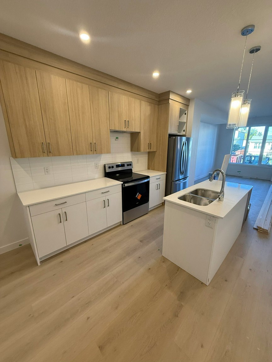 1A-10915 151 Street Northwest, Edmonton, AB, T5P 1W2 - 8