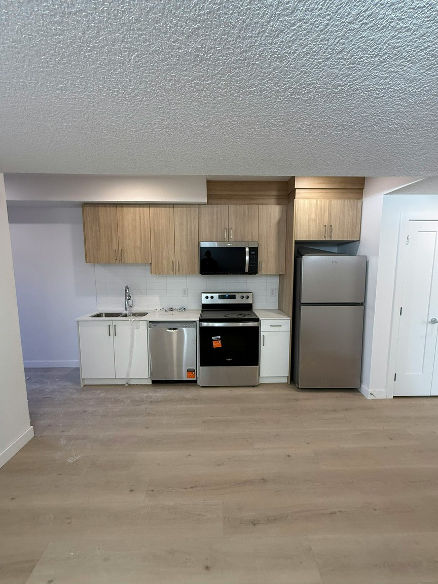 3B-10915 151 Street Northwest, Edmonton, AB, T5P 1W2 1