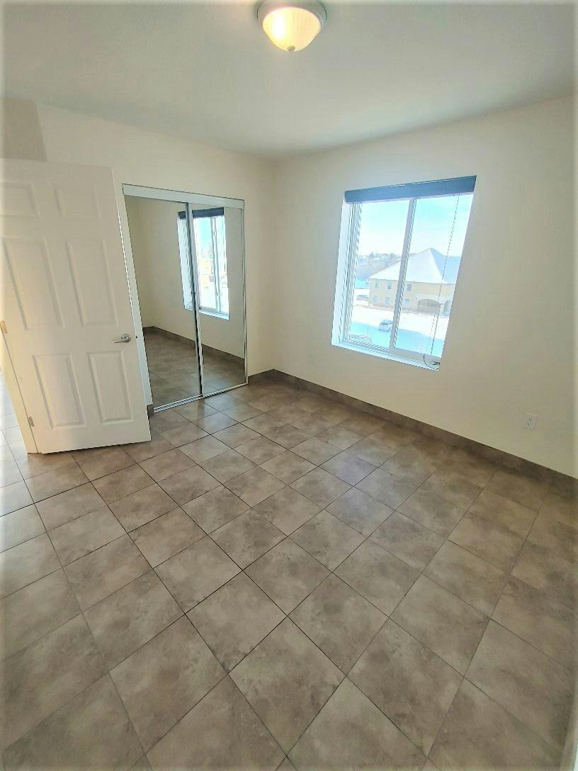 10405 102 Street, Grande Prairie, AB, T8V 2W5 - 7