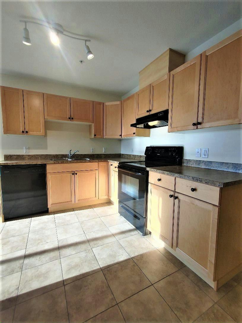 10405 102 Street, Grande Prairie, AB, T8V 2W5 - 5