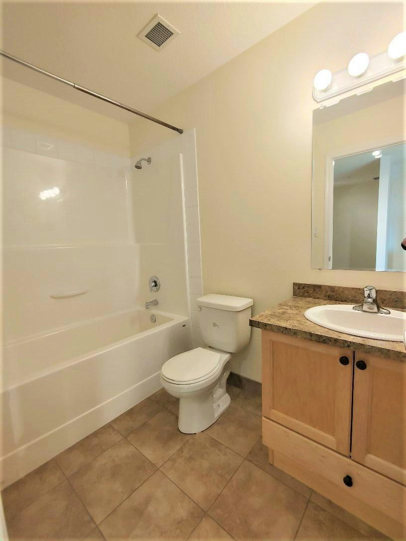 10405 102 Street, Grande Prairie, AB, T8V 2W5 - 8