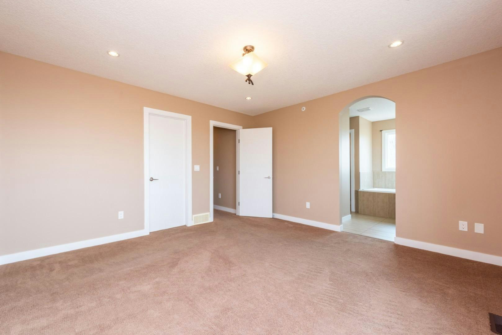 23 Lakewood Mews, Strathmore, AB, T1P 0G6 - 31