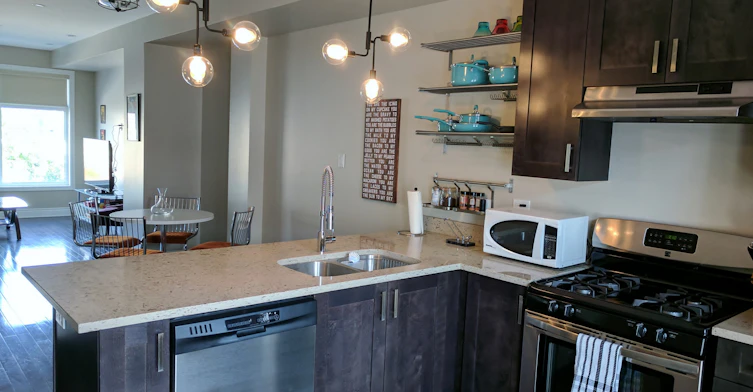 292-292 Cambridge Street North, Ottawa, ON, K1R 0B4 - 2