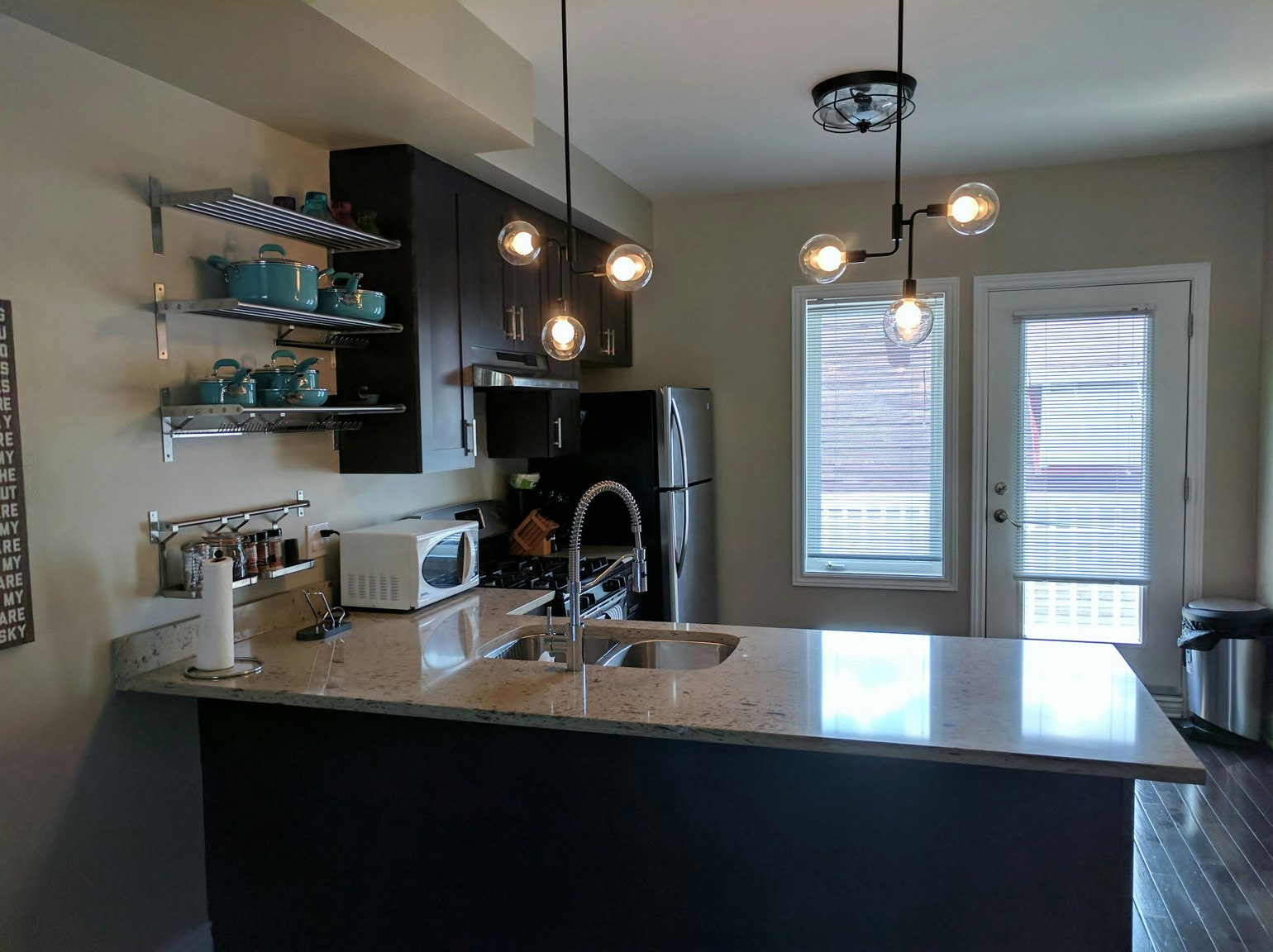 292-292 Cambridge Street North, Ottawa, ON, K1R 0B4 - 3