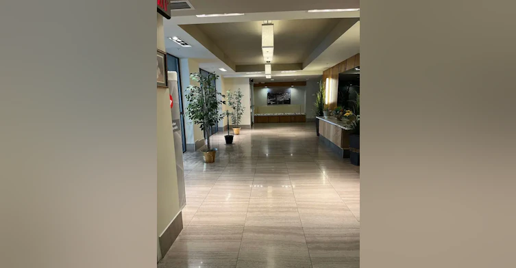 305-10 Shawnee Hill Southwest, Calgary, AB, T2Y 0E1 - 2