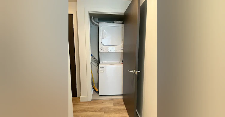 305-10 Shawnee Hill Southwest, Calgary, AB, T2Y 0E1 - 9