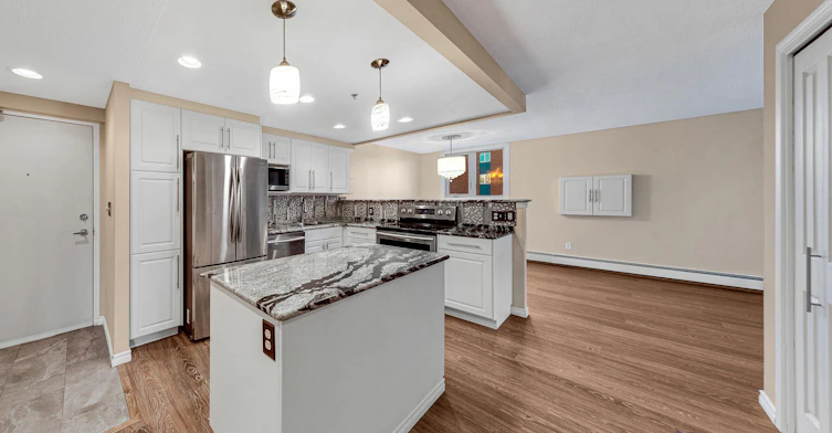 525 3rd Avenue North, Saskatoon, SK, S7K 2J6 - 4