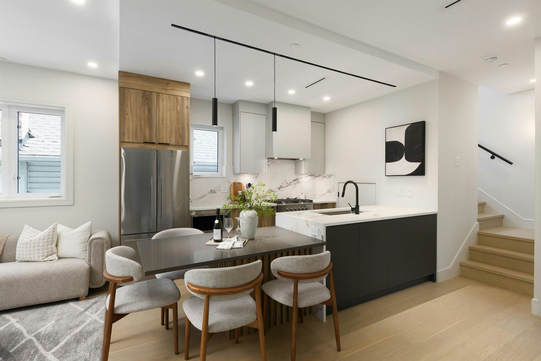 Upstairs-2066 East 1st Avenue, Vancouver, BC, V5N 1B5 - 8
