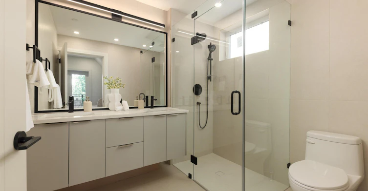Upstairs-2066 East 1st Avenue, Vancouver, BC, V5N 1B5 - 18