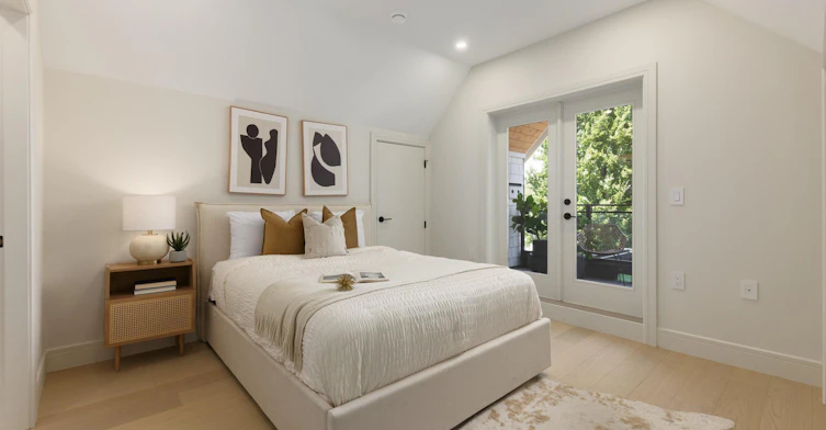 Upstairs-2066 East 1st Avenue, Vancouver, BC, V5N 1B5 - 14