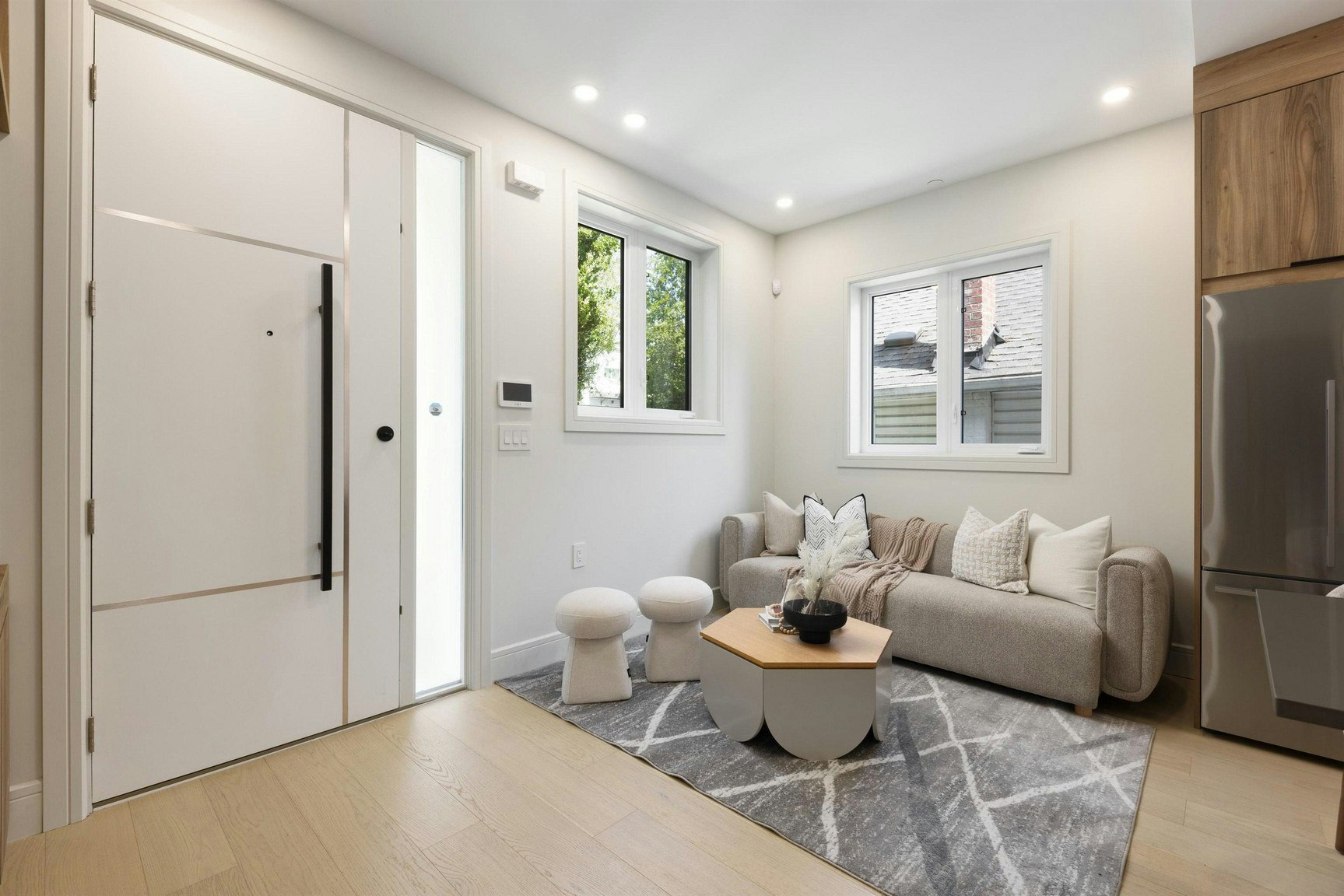 Upstairs-2066 East 1st Avenue, Vancouver, BC, V5N 1B5 - 4