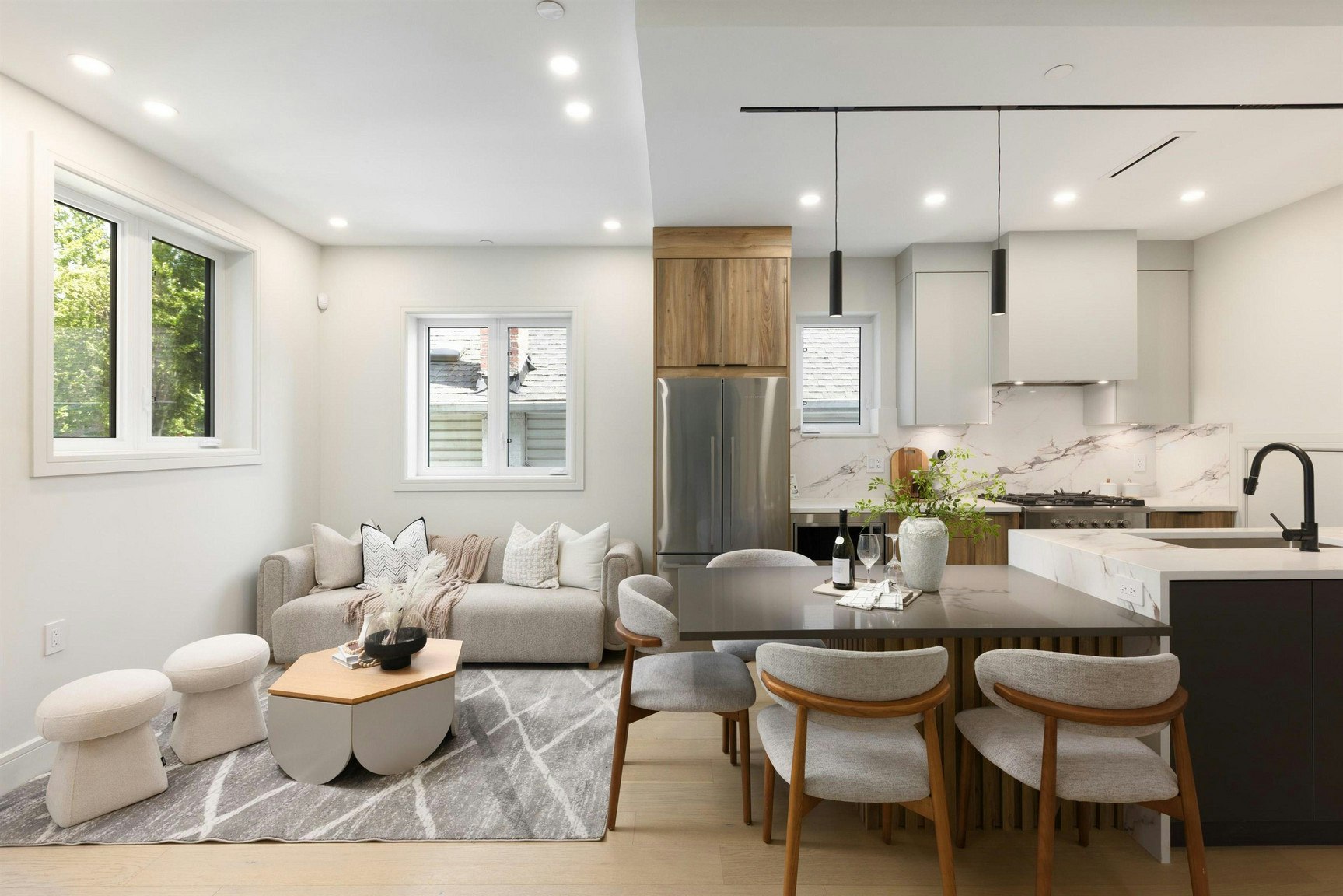 Upstairs-2066 East 1st Avenue, Vancouver, BC, V5N 1B5 - 5
