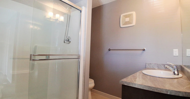 632 42 Avenue Northwest, Edmonton, AB, T6T 0W9 - 9
