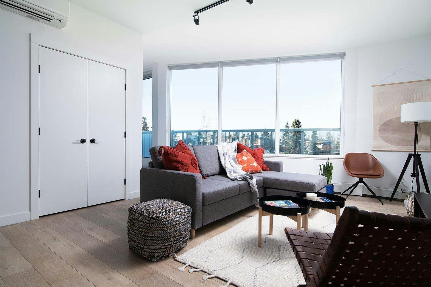 2240 33 Avenue Southwest, Calgary, AB, T2T 1Z8 4