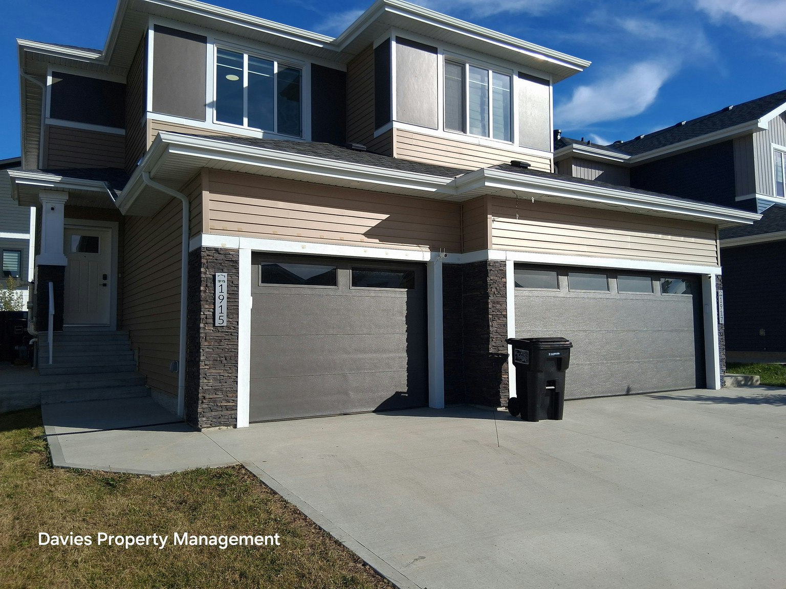 1915 164 Street Southwest, Edmonton, AB, T6W 5J8 1