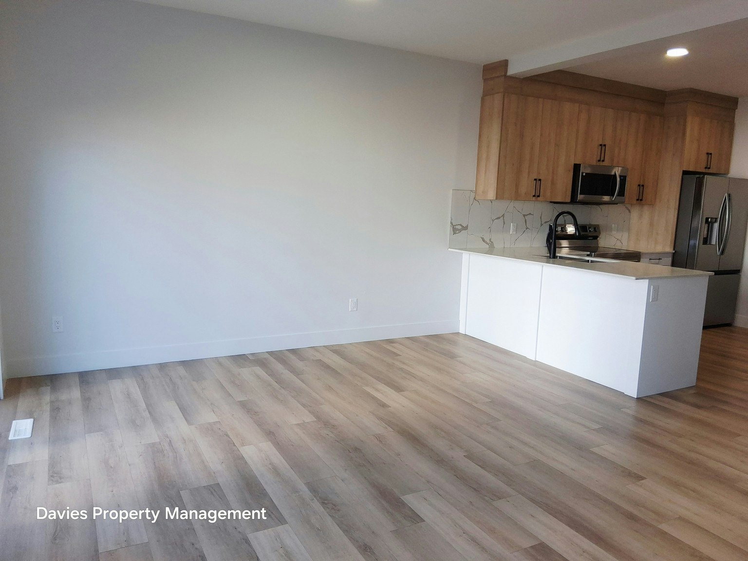 1915 164 Street Southwest, Edmonton, AB, T6W 5J8 5