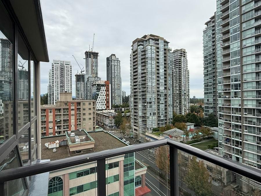 1404-2959 Glen Drive, Coquitlam, BC, V3B 0B8 - 18