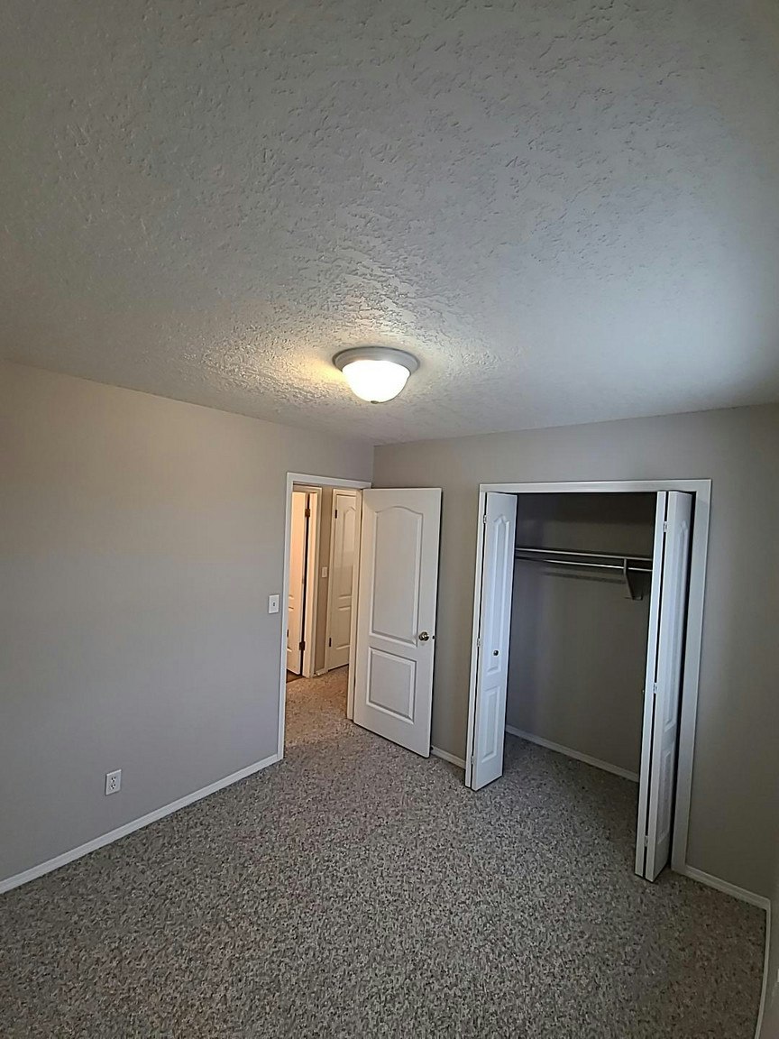 9038 64 Avenue, Grande Prairie, AB, T8W 2K5 - 9