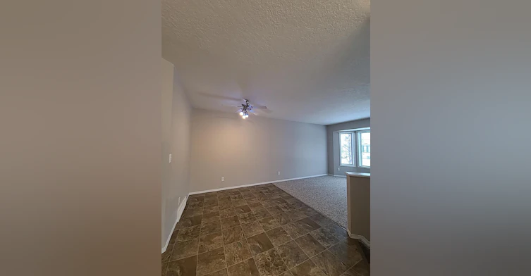 9038 64 Avenue, Grande Prairie, AB, T8W 2K5 - 5