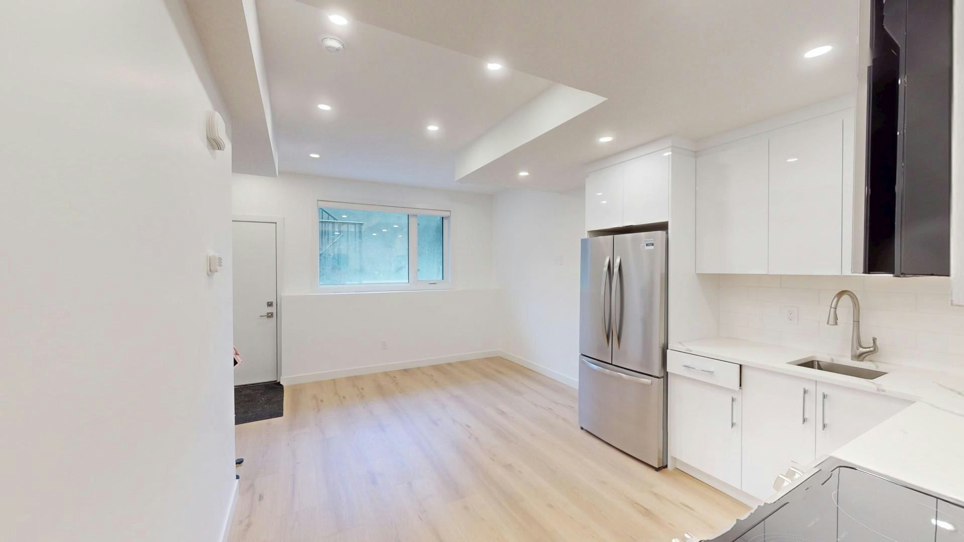 19  Avenue Sw, Calgary, AB, T3E 7T6 4