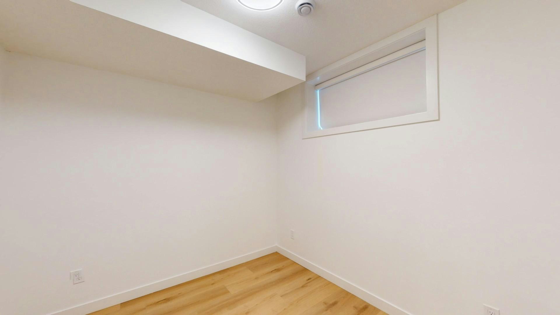 19  Avenue Sw, Calgary, AB, T3E 7T6 - 6