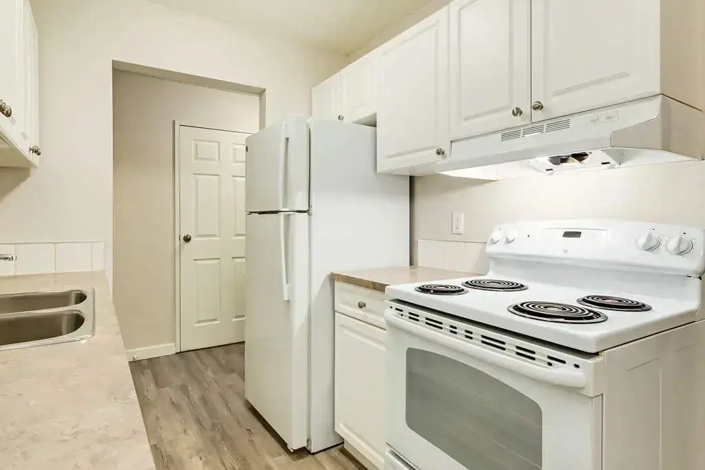 A101-4506 45 Avenue, Lloydminster City West, AB, S9V 0W9 - 10