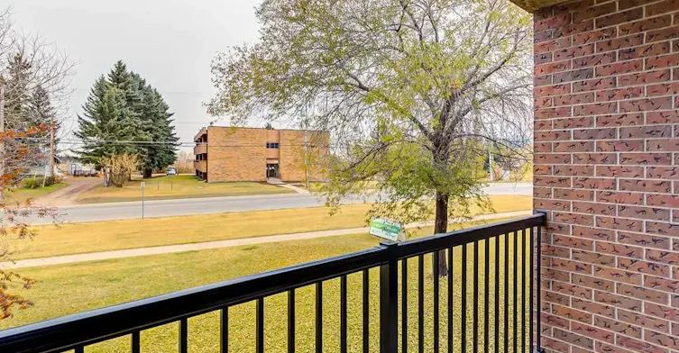 C302-4506 45 Avenue, Lloydminster City West, AB, S9V 0W9 - 9