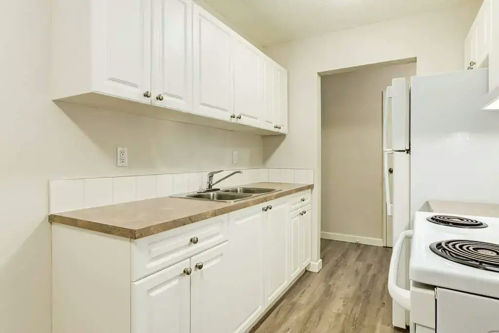 B205-4506 45 Avenue, Lloydminster City West, AB, S9V 0W9 - 12