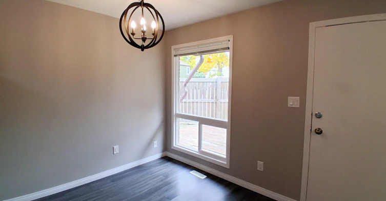 460 Abbottsfield Road Northwest, Edmonton, AB, T5W 4R3 - 5