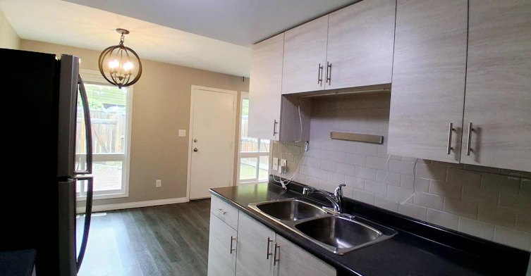 460 Abbottsfield Road Northwest, Edmonton, AB, T5W 4R3 - 2