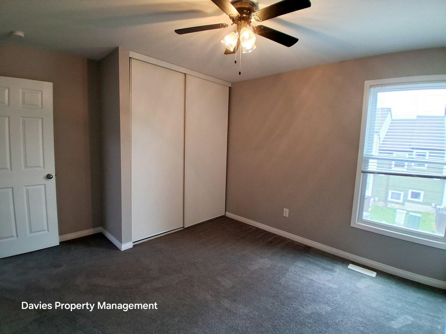 460 Abbottsfield Road Northwest, Edmonton, AB, T5W 4R3 - 8