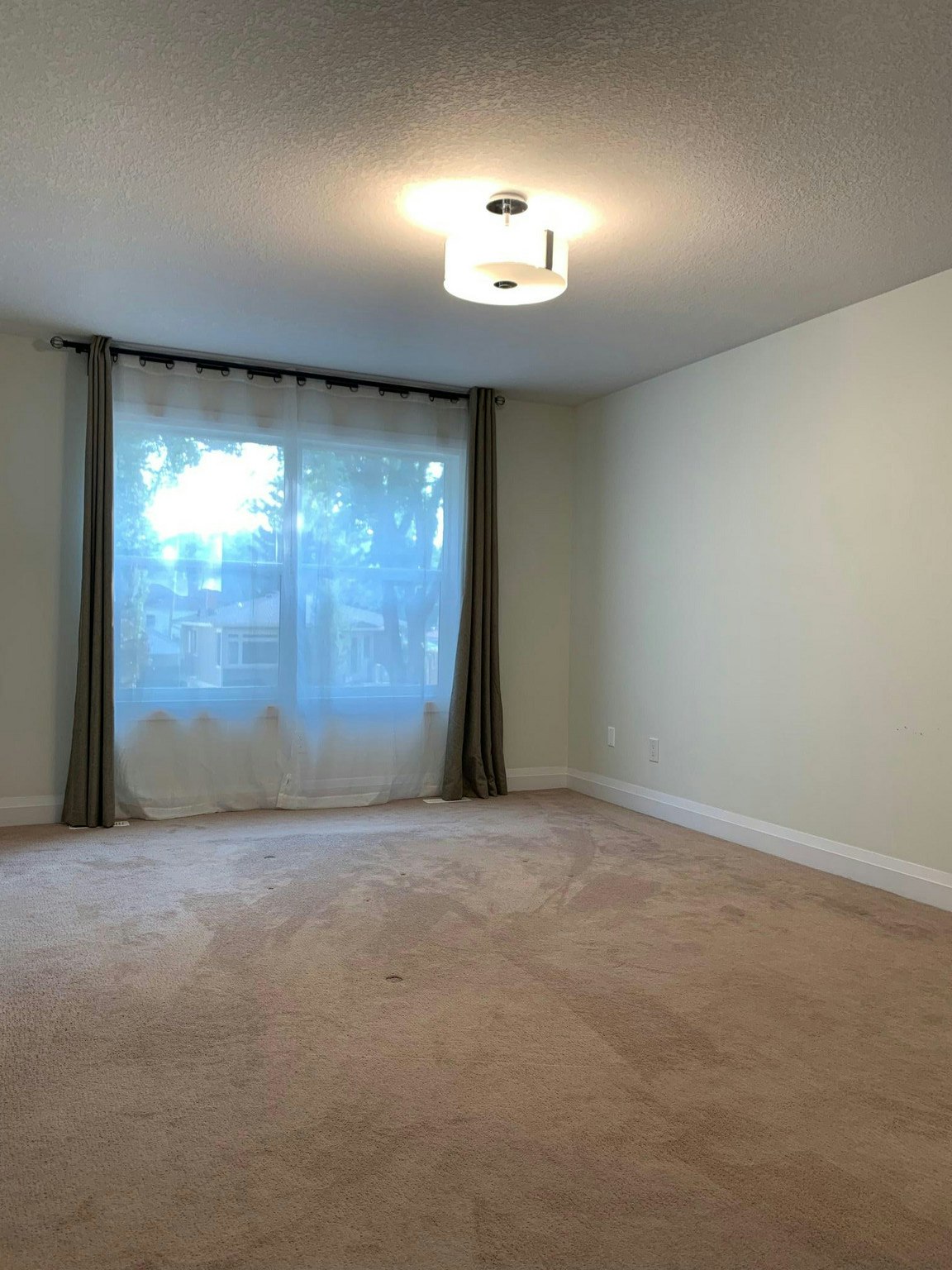 10636 66 Avenue Northwest, Edmonton, AB, T6H 1X6 - 10