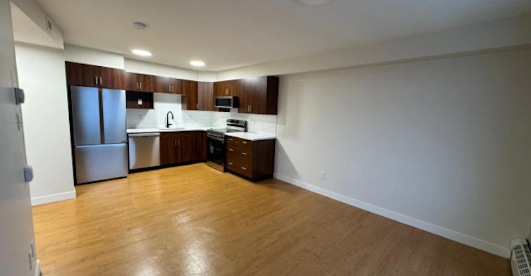 4707 50 Street, Red Deer, AB, T4N 1X3 - 2
