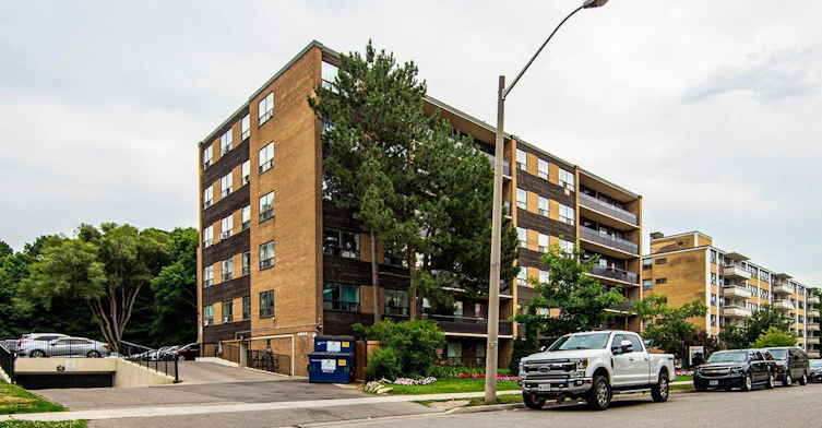 8 Milepost Place, Toronto, ON, M4H 1E1